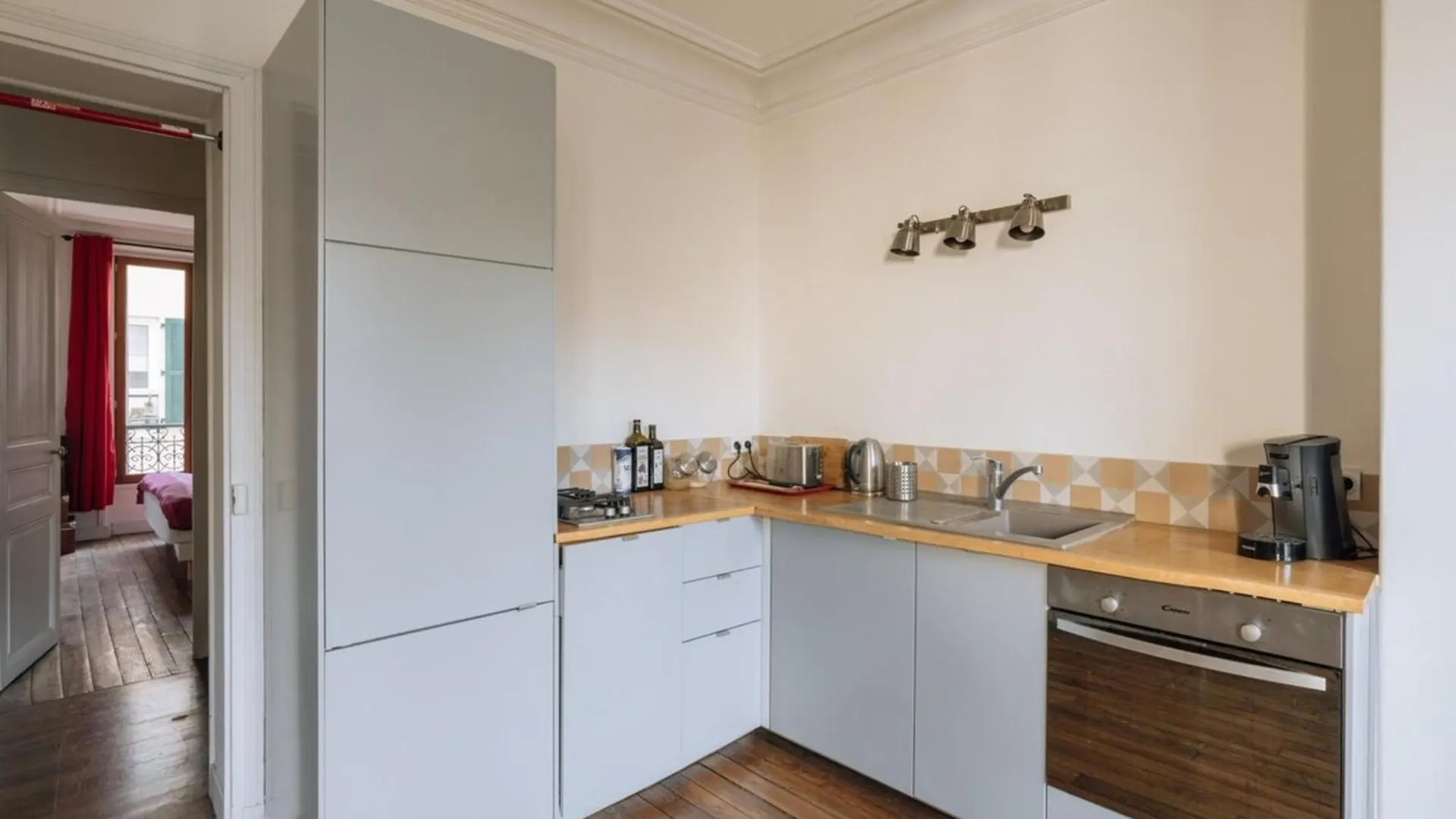 Apartment Luminous Parisian-Style 1Bd Apartmentbelleville France